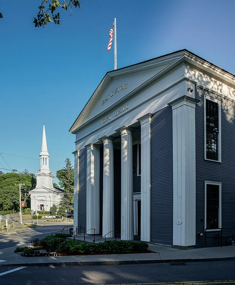 Sandwich Town Hall (1834) and Congregational Church (1848).